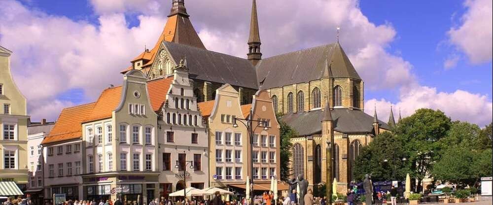 Das Hotel an der Stadthalle - Rostock Hbf - Hotel-Außenansicht