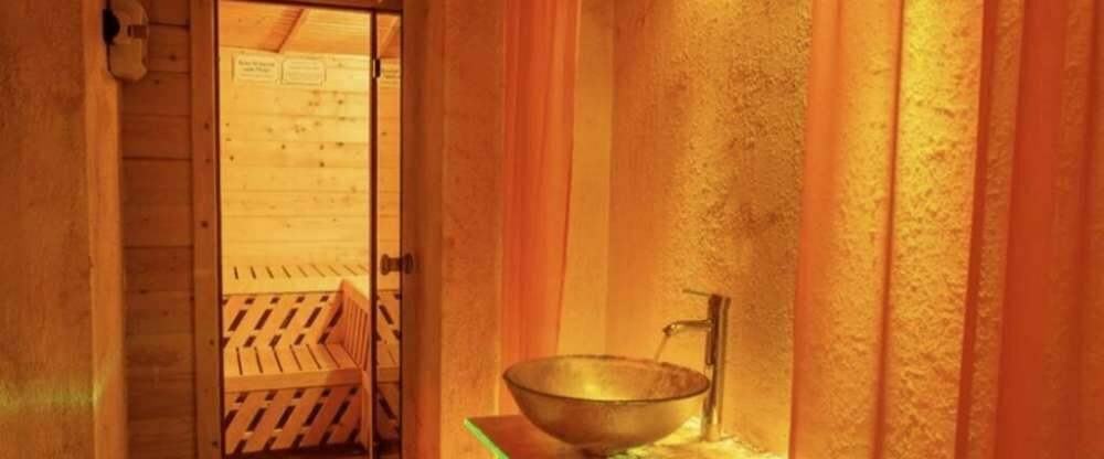 Den Private Spa Bereich nutzen Sie wie auch die gesamte restliche Suite selbstverständlich nur zu zweit, ohne weitere Gäste