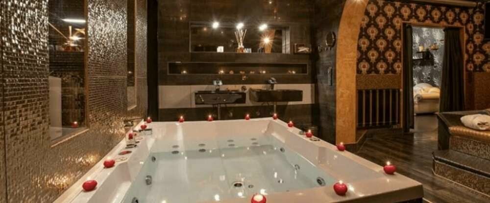 Den Private Spa Bereich nutzen Sie wie auch die gesamte restliche Suite selbstverständlich nur zu zweit, ohne weitere Gäste