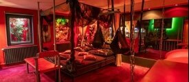 Erotisch ausgestattete Romatik-Lounge - Deine-Traumnacht Frankfurt, Quelle: Deine-Traumnacht