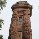 Der Bismarckturm in Landstuhl wurde zum Gedenken an den ersten deutschen Reichskanzler, Fürst Otto von Bismarck (1815–1898) errichtet. Der Aussichtsturm befindet sich westlich von Lanstuhl in Kirchberg.