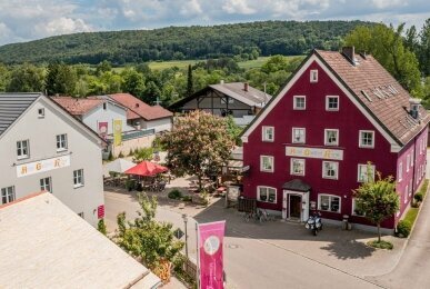 Die KRONE - Hotel-Außenansicht, Quelle: Die KRONE