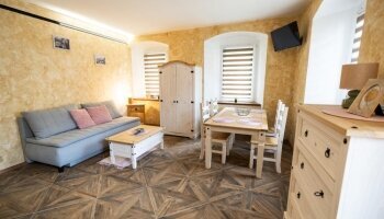 Ein Appartment im Dachgeschoss mit einer wunderschönen Aussicht.