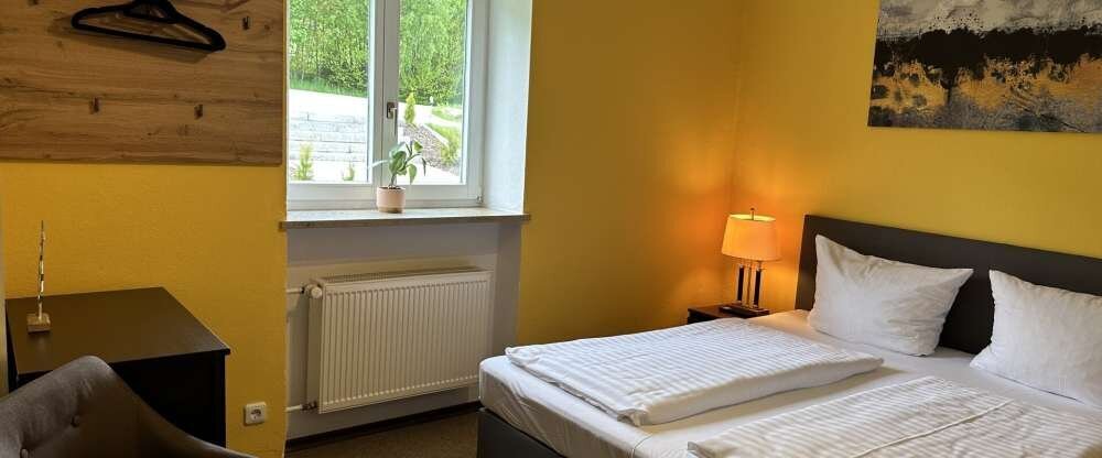 Doppelzimmer für 2 Personen mit Standard Ausstattung