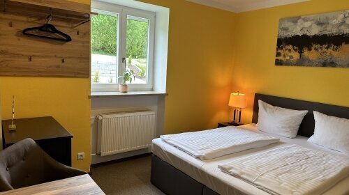 Doppelzimmer für 2 Personen mit Standard Ausstattung