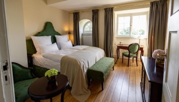 Doppelzimmer im Schloss für 2 Personen mit Standard Ausstattung.