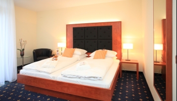 Doppelzimmer für 2 Personen mit Standard Ausstattung