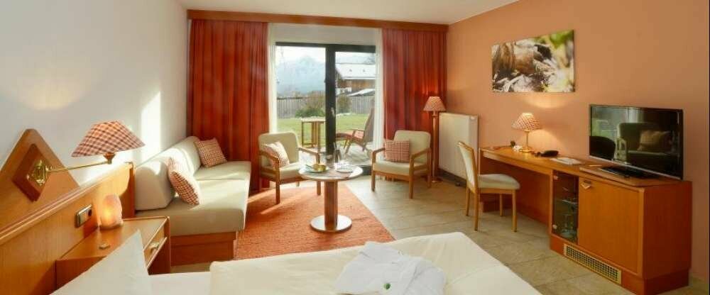 Zimmerbeispiel: Doppelzimmer Südpanorama COMFORT mit Balkon nach Süden zur Gartenseite