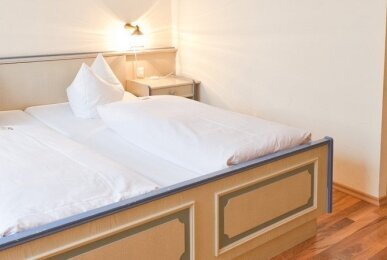 Doppelzimmer, Quelle: Seebauer Hotel Gut Wildbad