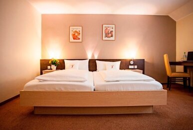 Doppelzimmer, Quelle: PHÖNIX Hotel