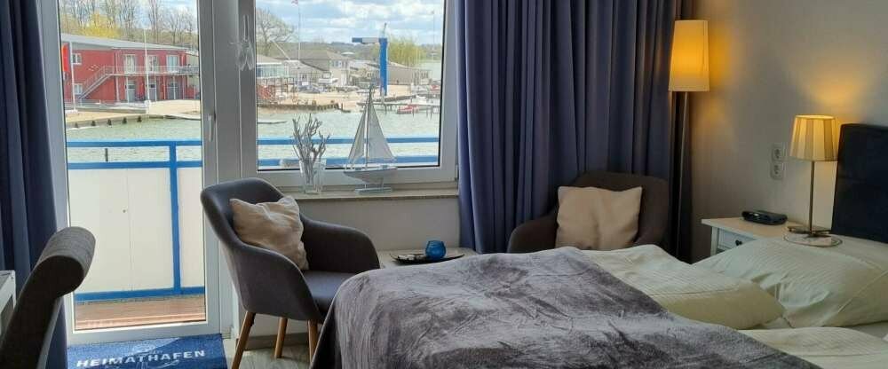 Doppelzimmer Balkon zur Wasserseite