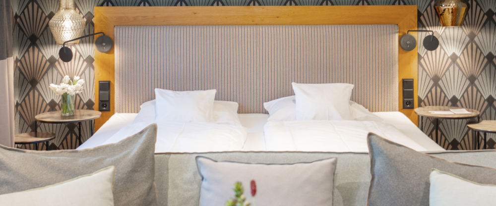 Gemütlich, modernes Doppelzimmer mit Blick auf den Garten