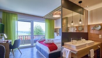 Unsere neu renovierten Design-Doppelzimmer mit Bergblick