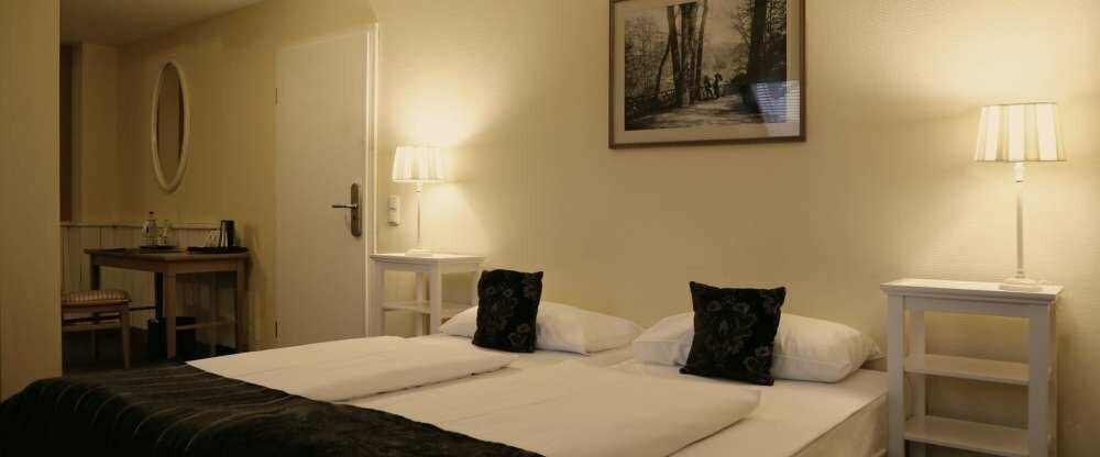 3. Etage (ab der 2. Etage zu Fuß über einen Treppenaufgang erreichbar)