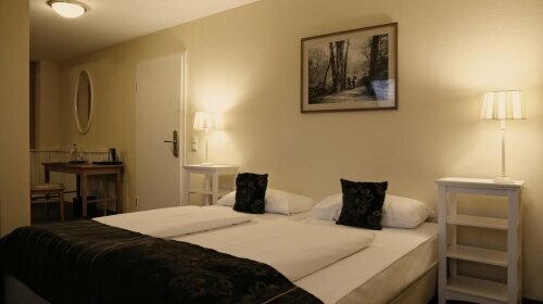 3. Etage (ab der 2. Etage zu Fuß über einen Treppenaufgang erreichbar)