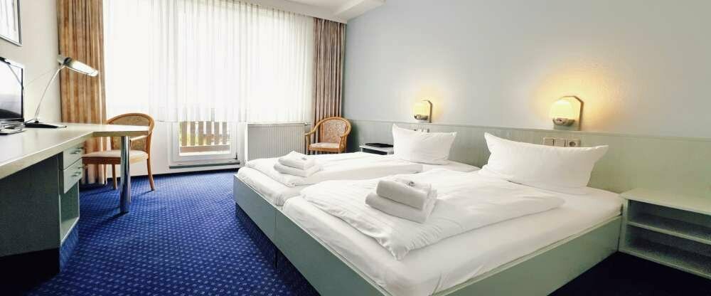 Die Standard-Zimmer befinden sich in der 2. Etage des Hotels. Sie sind ca. 18 qm groß. 