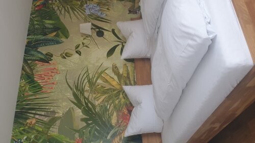  22m²• Blick auf den Innenhof• Hunde erlaubt• Internetzugang• Bettwäsche und Handtücher vorhanden• Badewanne• Schränke im Zimmer• Essbereich• TV• Föhn