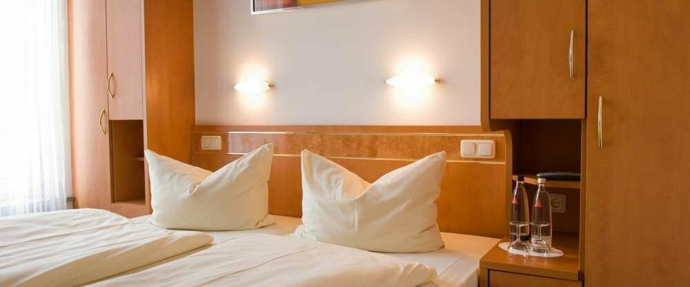 Doppelzimmer mit Balkon