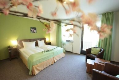 Doppelzimmer mit Balkon zur Moselseite, Quelle: Hotel Lellmann