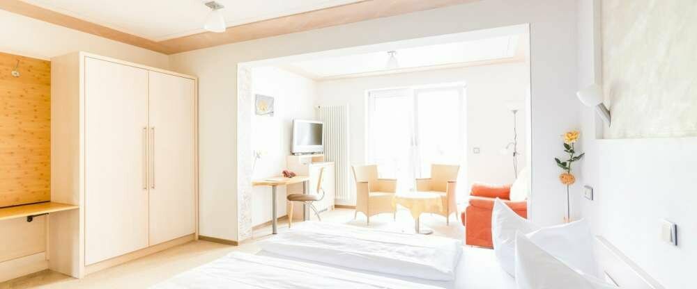 Zimmer Seerose mit Whirlwanne