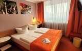 Doppelzimmer für 2 Personen mit Standard Ausstattung (14-16 m2)