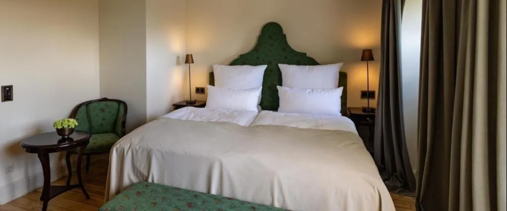 Die Doppelzimmer befinden sich zum Teil im Palais und zum Teil im Kutscherhaus