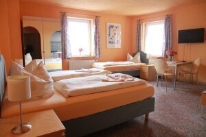 Dreibettzimmer