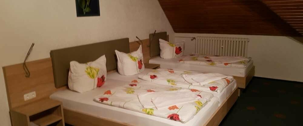 Dreibettzimmer