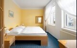 Dieses Dreibettzimmer mit Blick auf die Stadt und den Fluss in Karlovy Vary ist eine ideale Wahl für Familien oder kleine Gruppen.