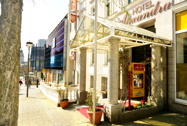 Eingang Bahnhofstraße, Quelle: Hotel Alexandra