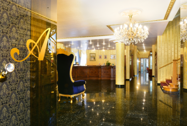 Eingang Bahnhofstraße , Quelle: Hotel Alexandra
