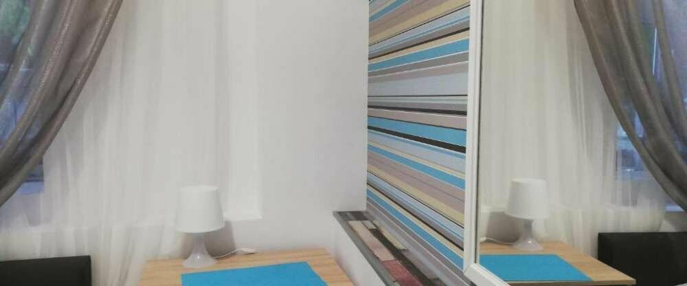 Einzelzimmer für 1 Person mit Standard Ausstattung und Nutzung eines Gemeinschaftsbadezimmers.