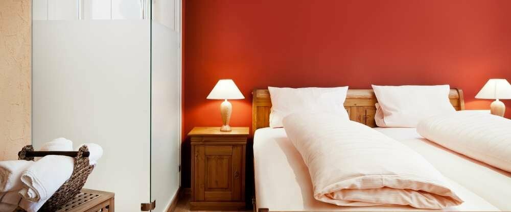 Einzelzimmer Bachseite