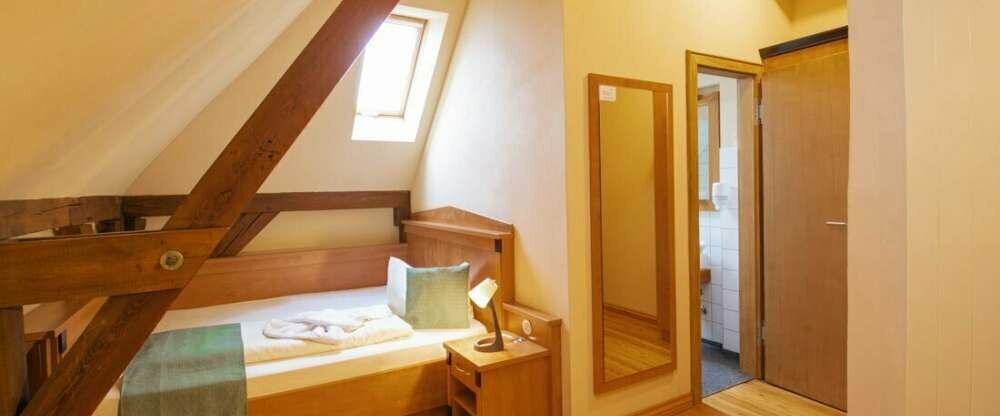 Einzelzimmer Komfort im Kavaliershaus