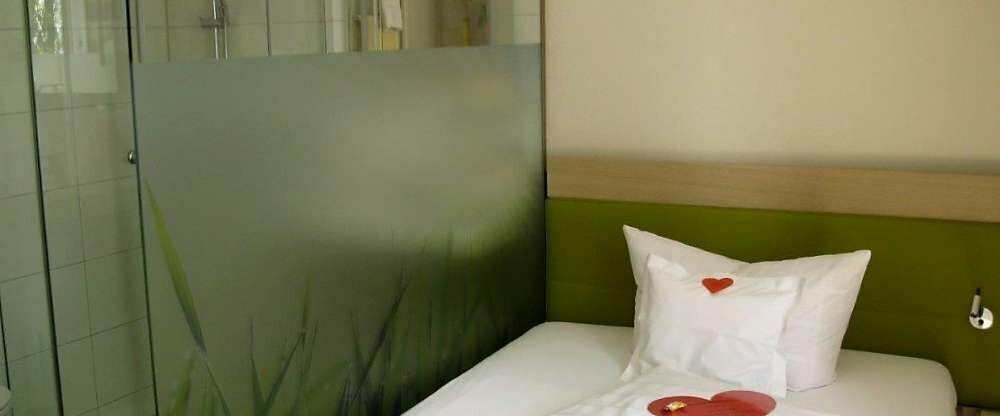 Einzelzimmer mit französichem Balkon