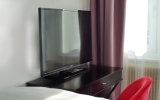 Einzelzimmer in unserem Sterngebäude mit Boxspringbett.
inkl. Wlan und Smart-TV. 
Schattige und kühle Seite, sehr angenehm im Sommer.