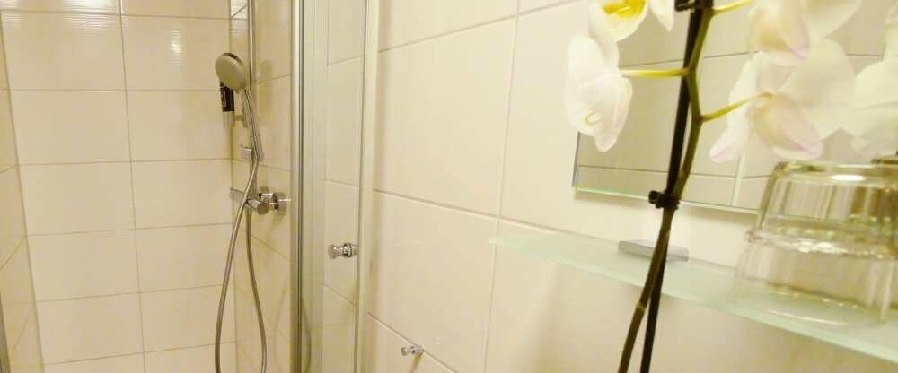 Einzelzimmer und Doppelzimmer sowie Dreibettzimmer Superior