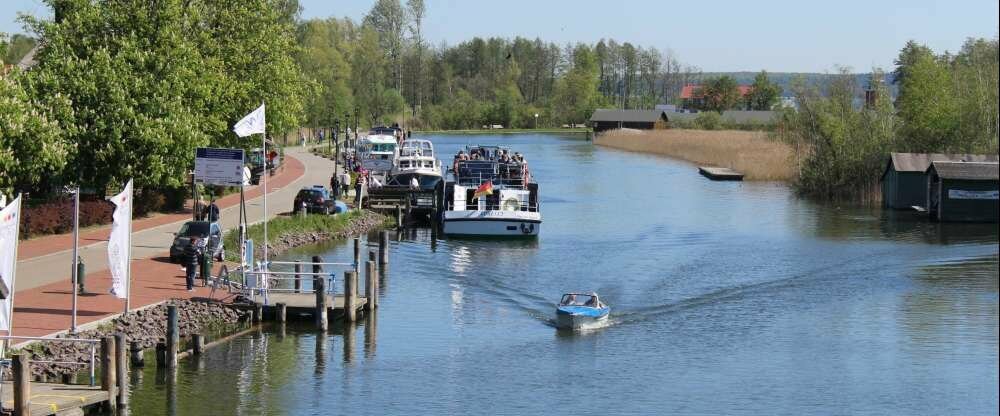 Eldeproemade mit Schiffsanleger