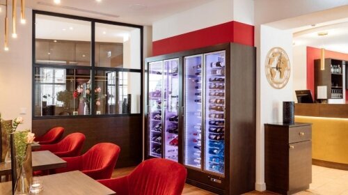 EMICH´S Hotel - Bar/Disco