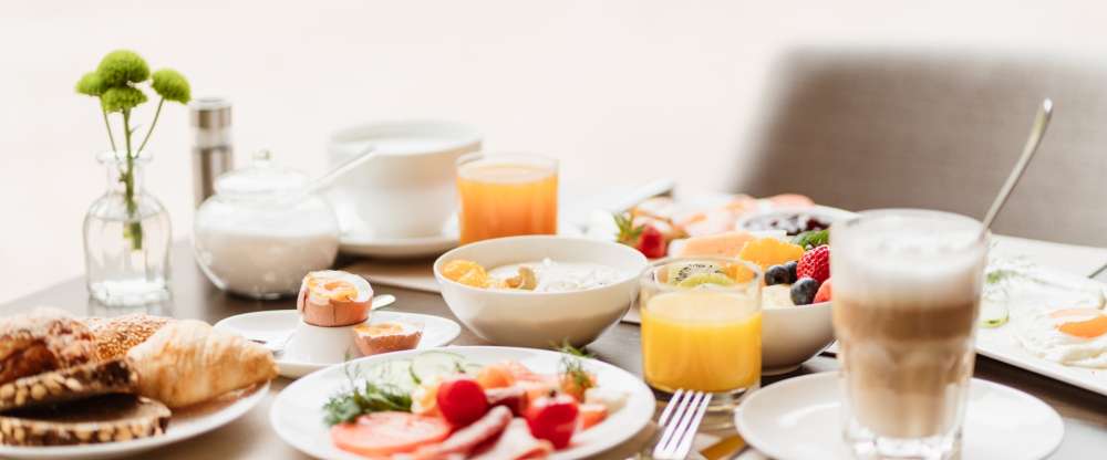 Frühstück auf der Terrasse