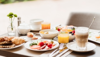 Frühstück auf der Terrasse