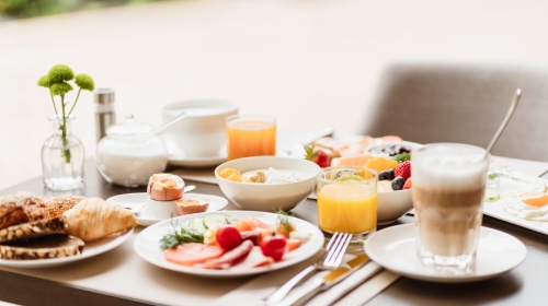 Frühstück auf der Terrasse