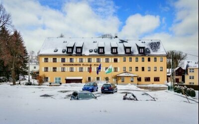 Erzgebirgshotel Freiberger Höhe - Hotel-Außenansicht