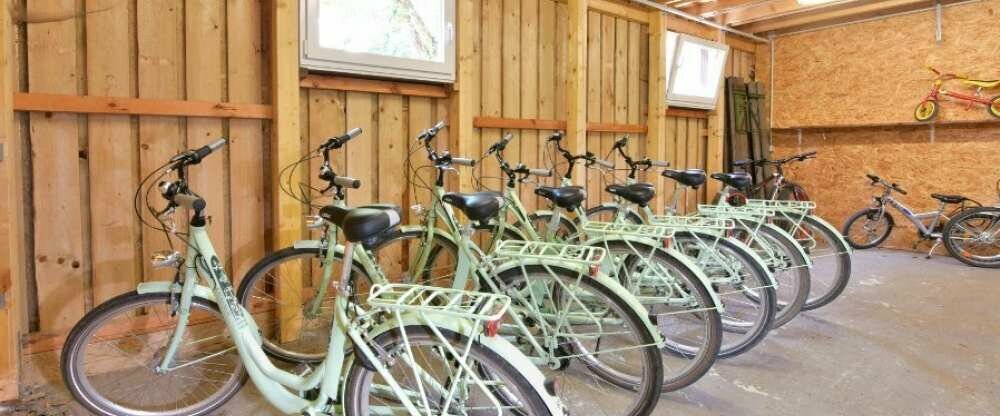 Fahrradschuppen