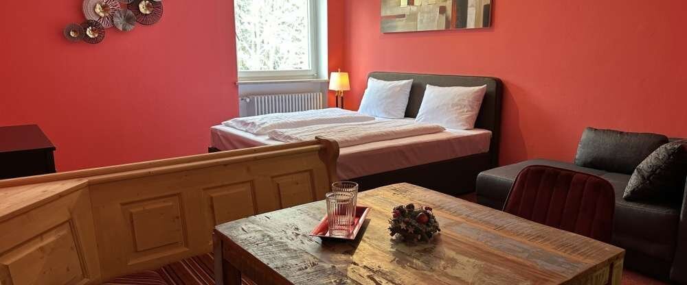 Höchster Komfort in unserer Familiensuite mit eigener Küche. Perfekt für bis zu sechs Personen (und ggf. ein Baby).