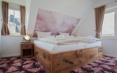 Die ruhige Lage am Rand des Bergdorfes Altastenberg verspricht eine entspannte Nachtruhe und herrliche Ausblicke in die Berg- und Dorflandschaft der Umgebung.