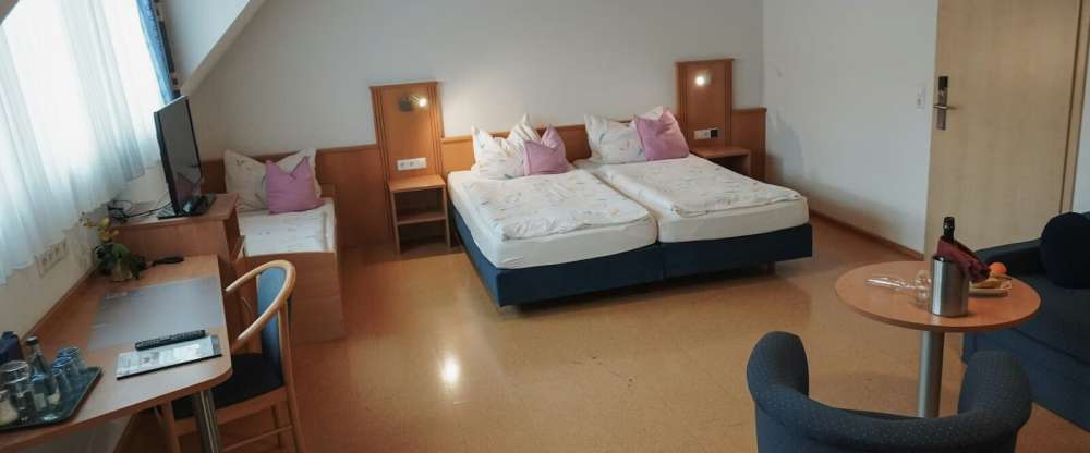 Familienzimmer für bis zu 5 Personen mit Standard Ausstattung