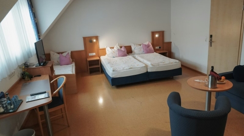 Familienzimmer für bis zu 5 Personen mit Standard Ausstattung