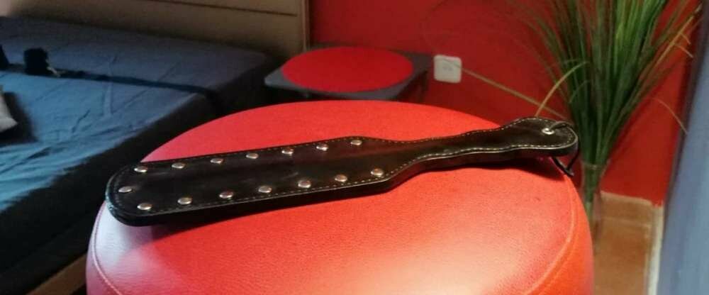 Alles was Sie im Spielzimmer vorfinden, darf benutzt werden! Die Geschenkebox ist für Sie persönlich gedacht und darf mitgenommen werden!