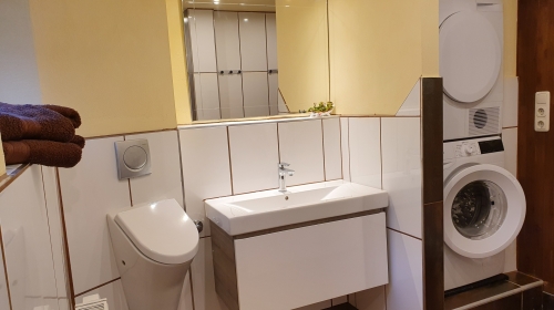 fewoarnstadt - Badezimmer